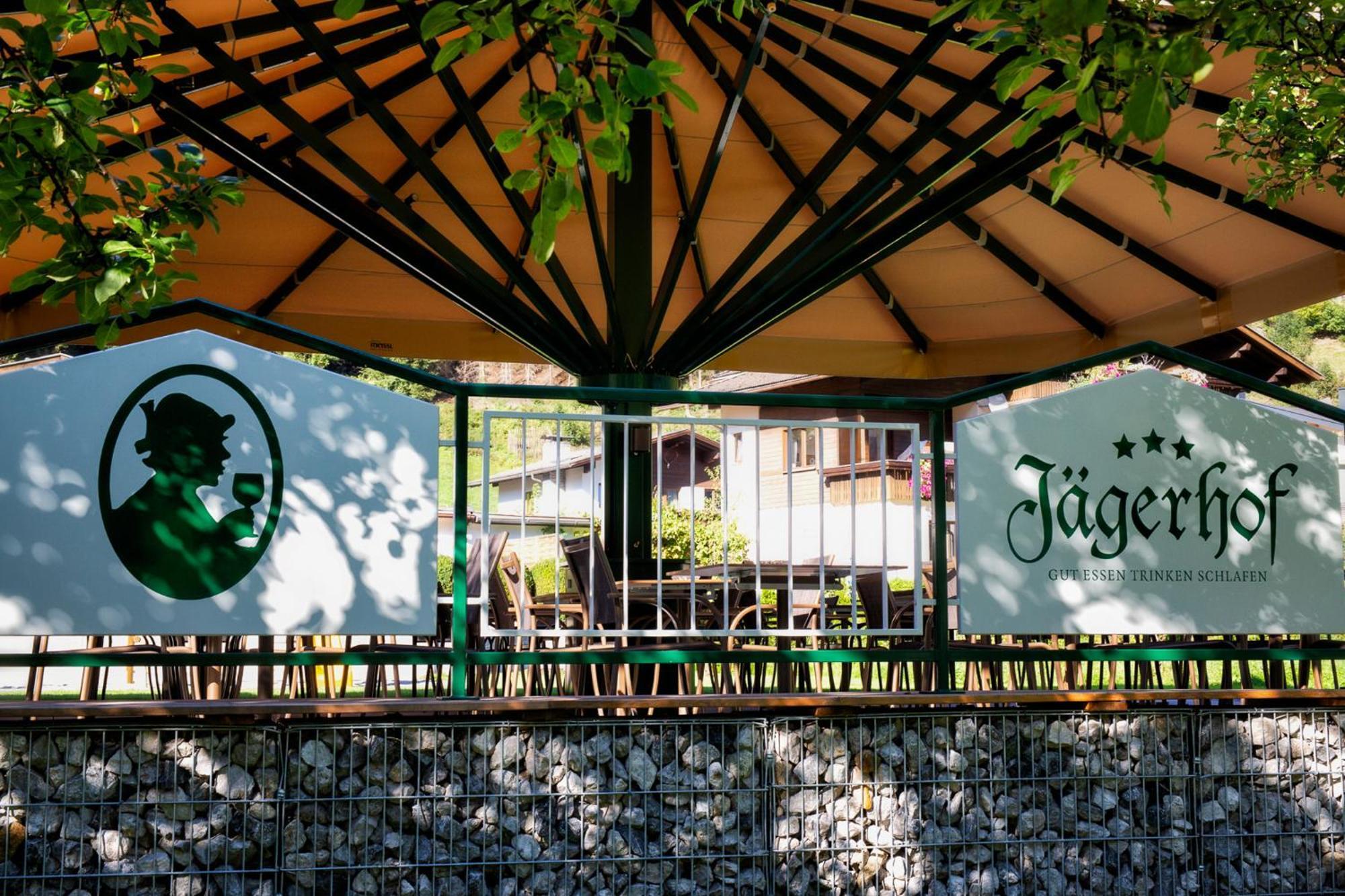 Hotel Jaegerhof Oetz Exterior photo