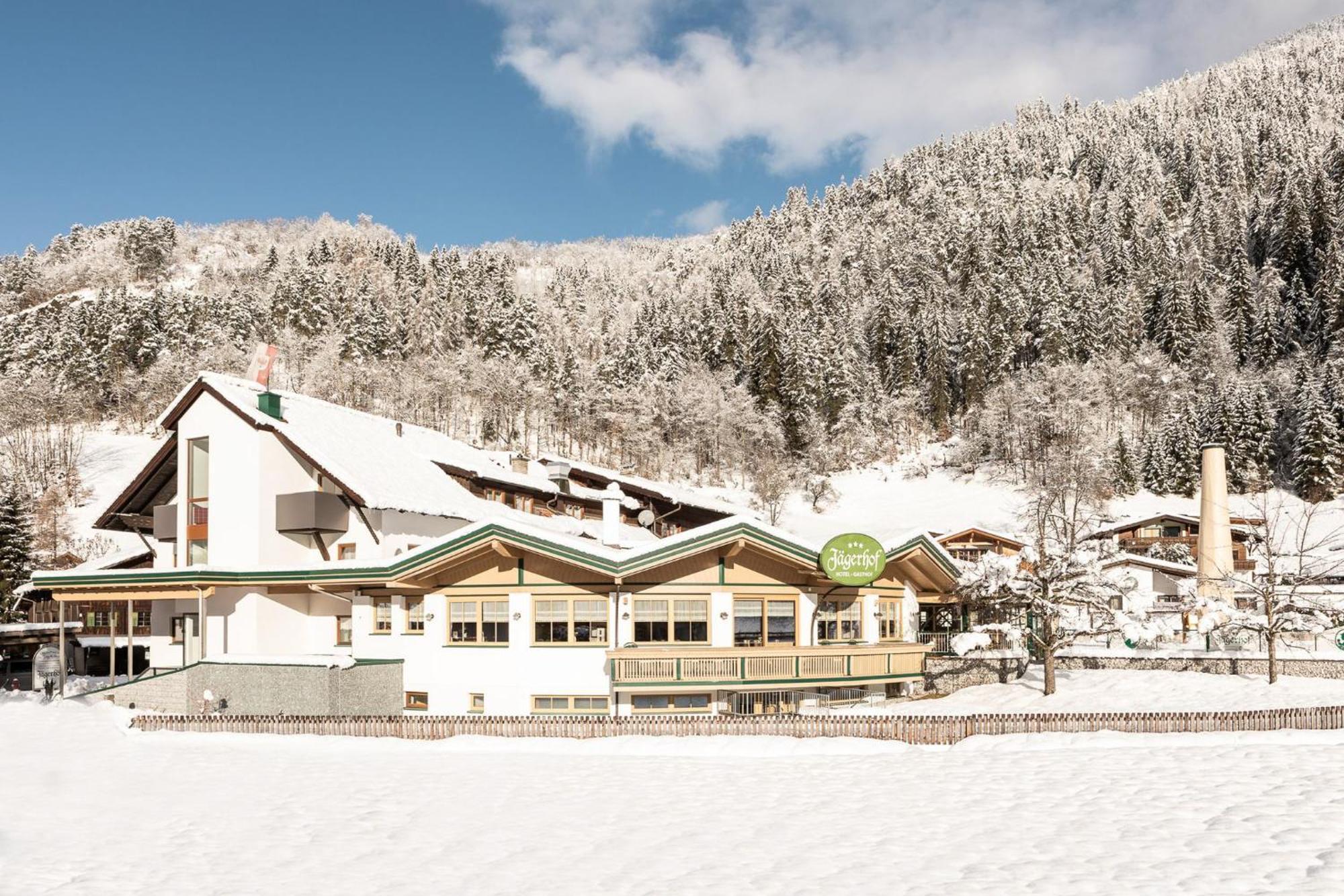 Hotel Jaegerhof Oetz Exterior photo
